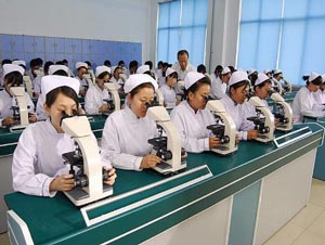 白云卫校图片 白云卫校图片