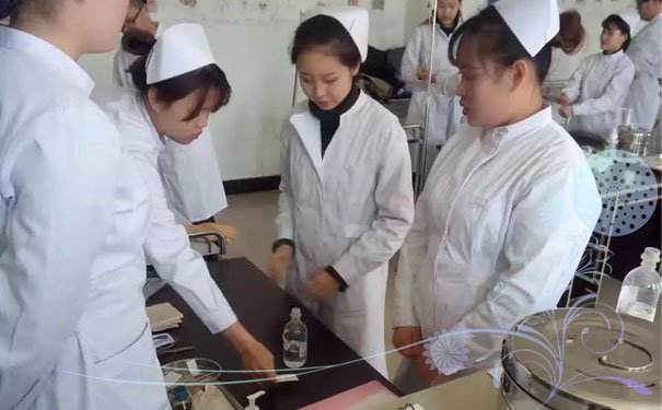 高级护理和护士有什么区别，哪个更好？招生信息
