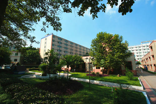 重庆市商务高级技工学