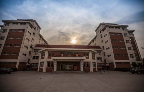 <b>澄城县冯原职业中学</b>
